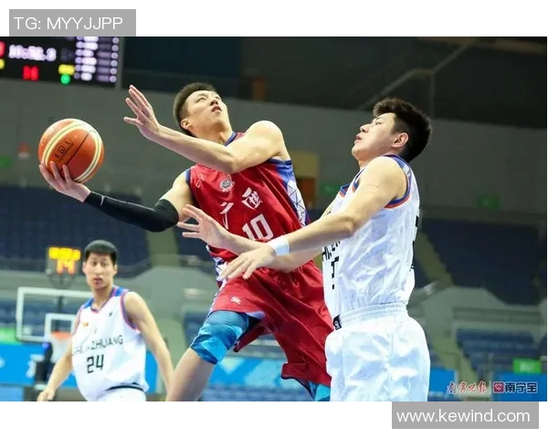 广西威壮篮球队迎战陕西队全力争胜展现团队精神与竞技风采